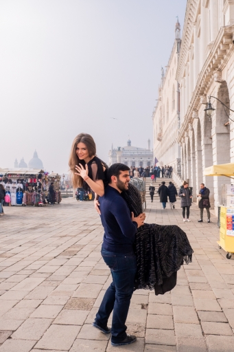 Armenian-engagement-photoshoot-in-Venice